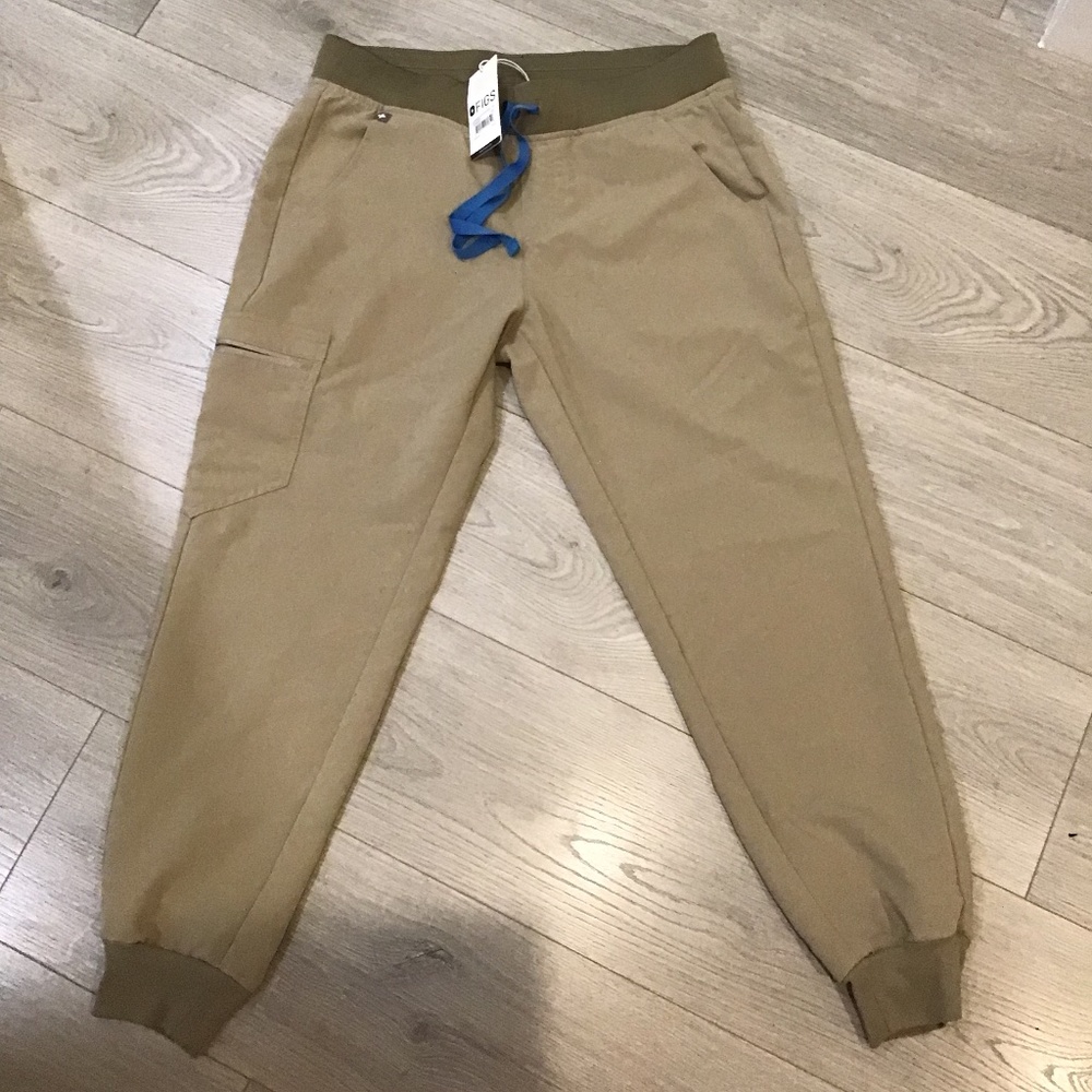 Figs Zamora petite med Sandstone new